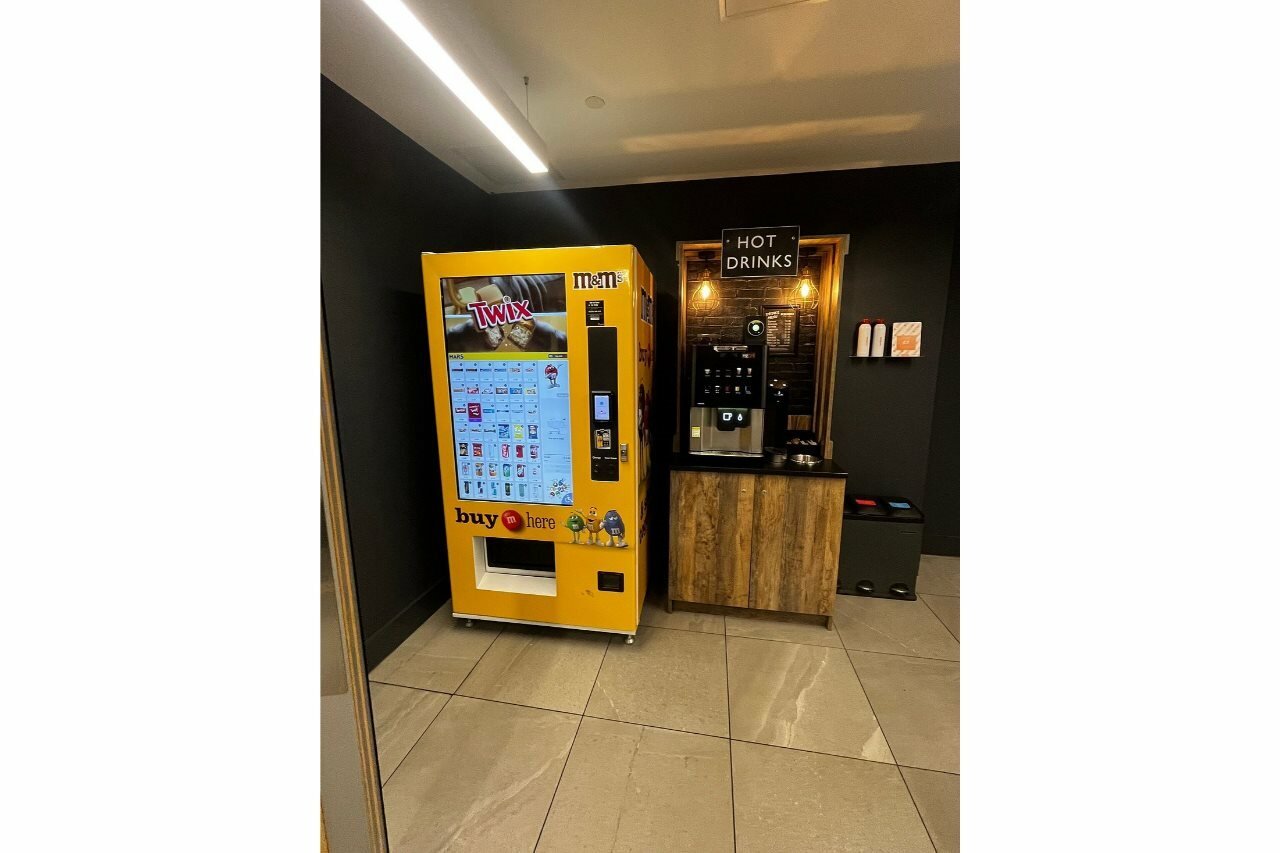 Фото EasyHotel Cardiff