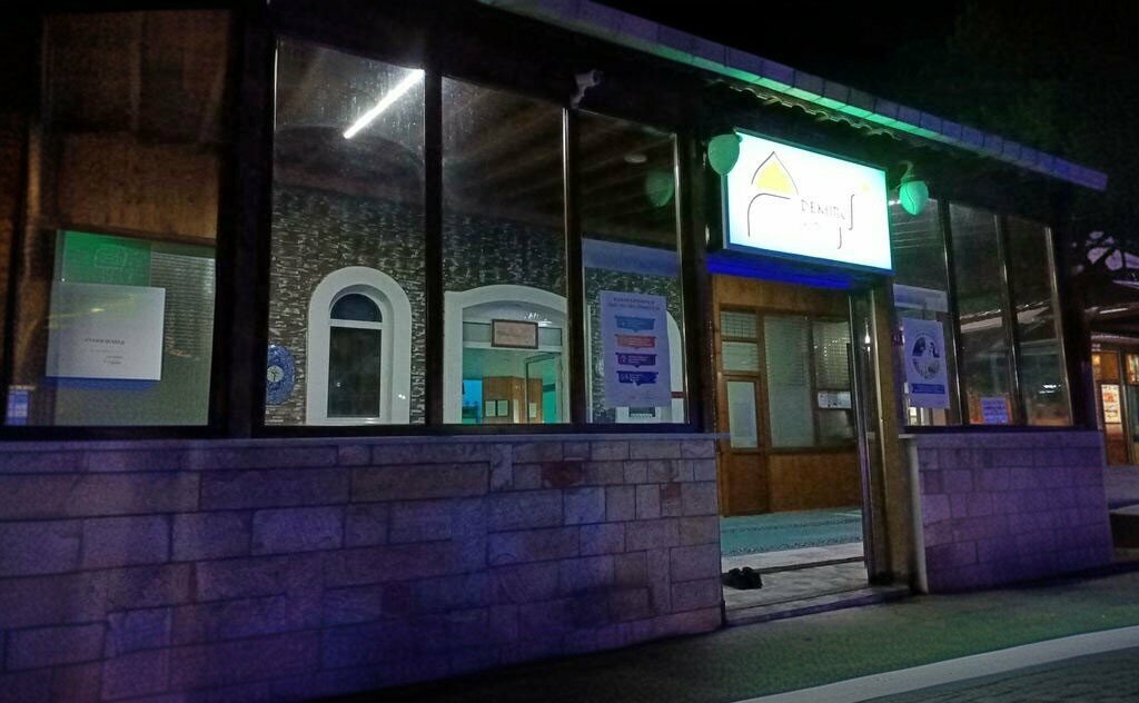 Mosque Adnan Cahit Demirci Mosque, Can, photo