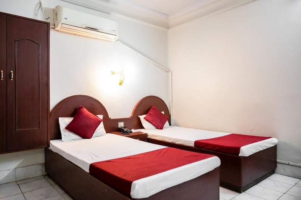 Фото Hotel Prayag