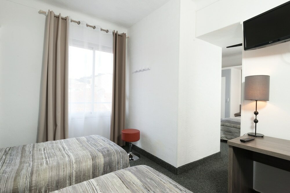 Фото Hôtel Le Chardon Bleu