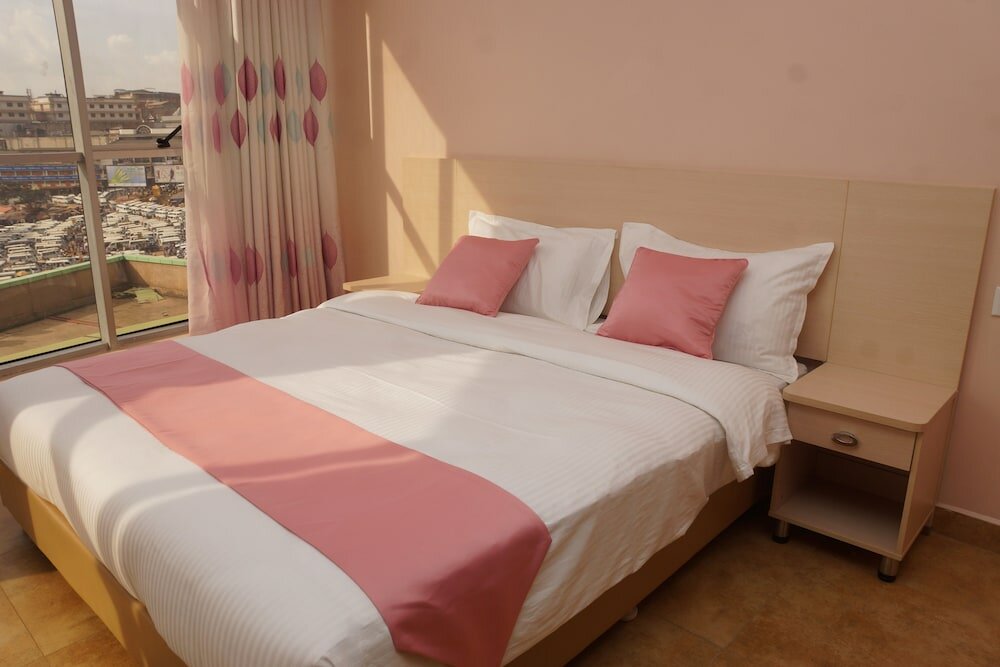 Фото Là Ponye Hotel Apartment