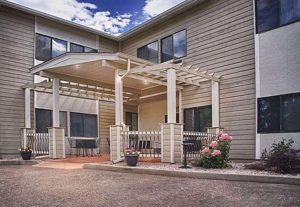 Фото Boulder Twin Lakes Inn