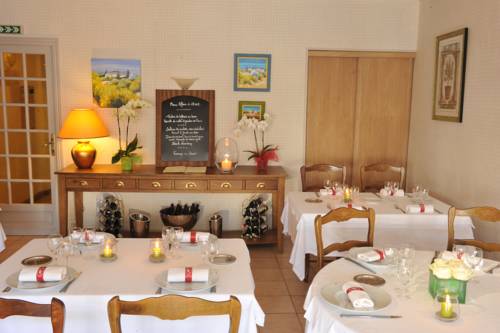 Фото Logis Hotel Le Continental