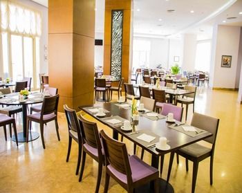 Фото Tolip Family Park Hotel