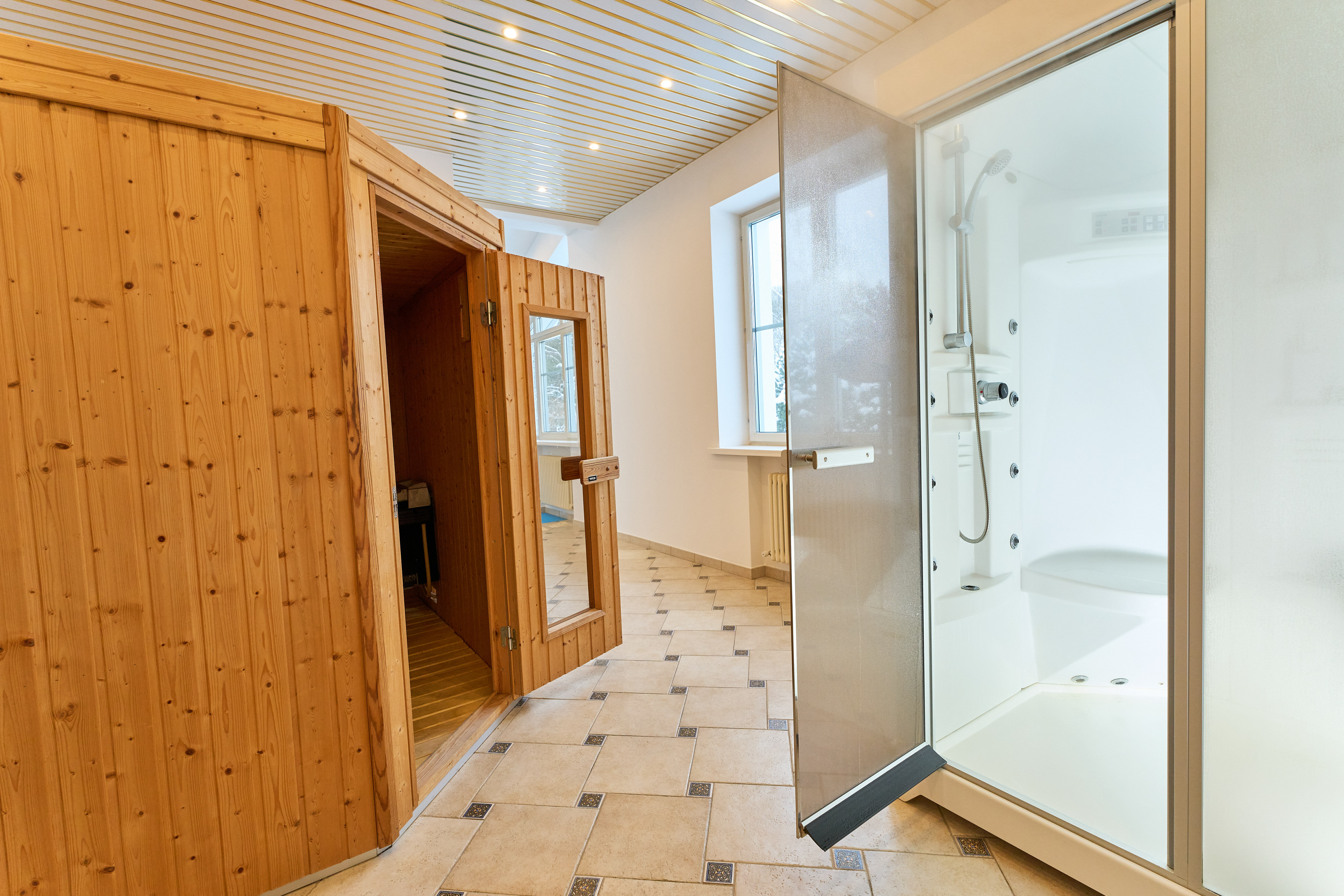 Фото White Luxe Villa