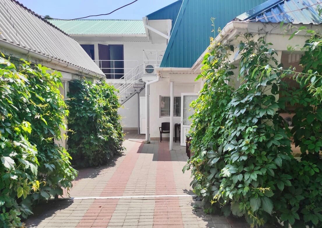 Фото отеля 2