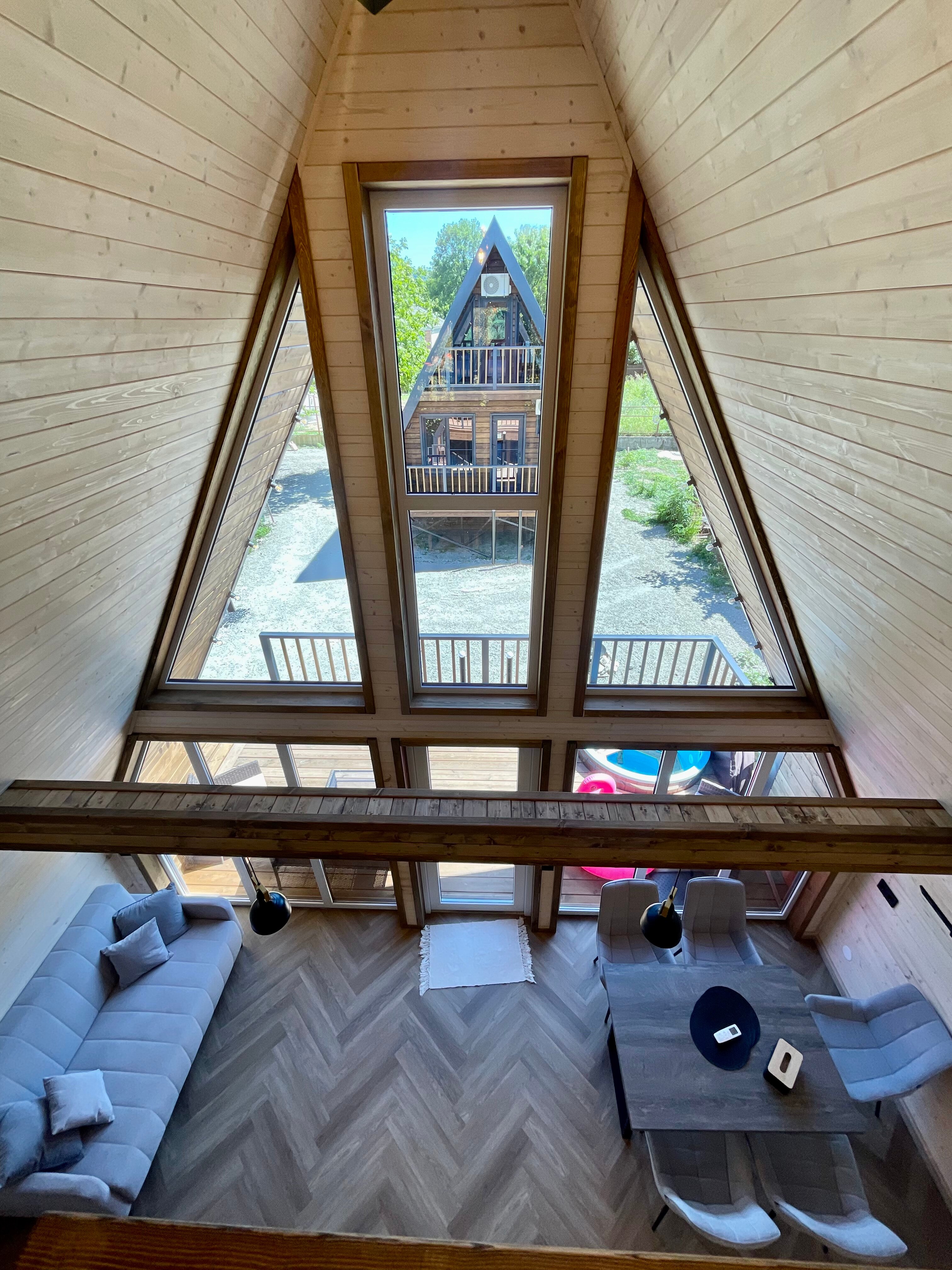 Фото Лео Ленд