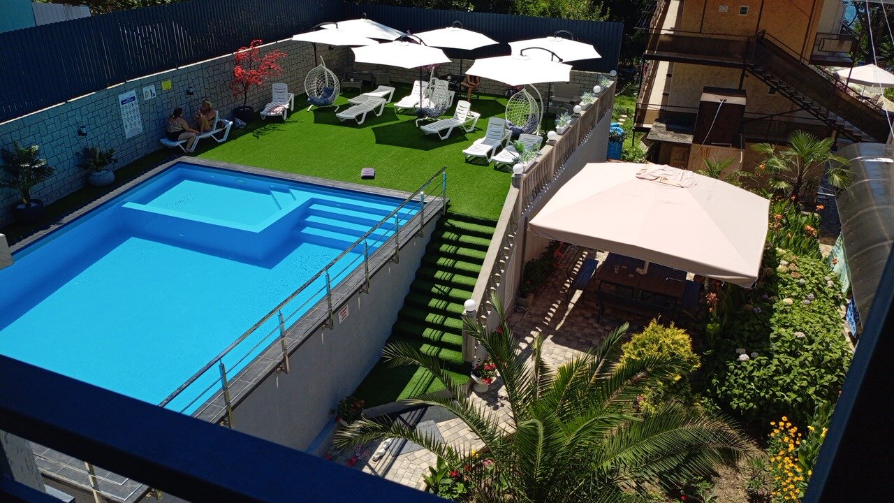 Фото у Нателлы