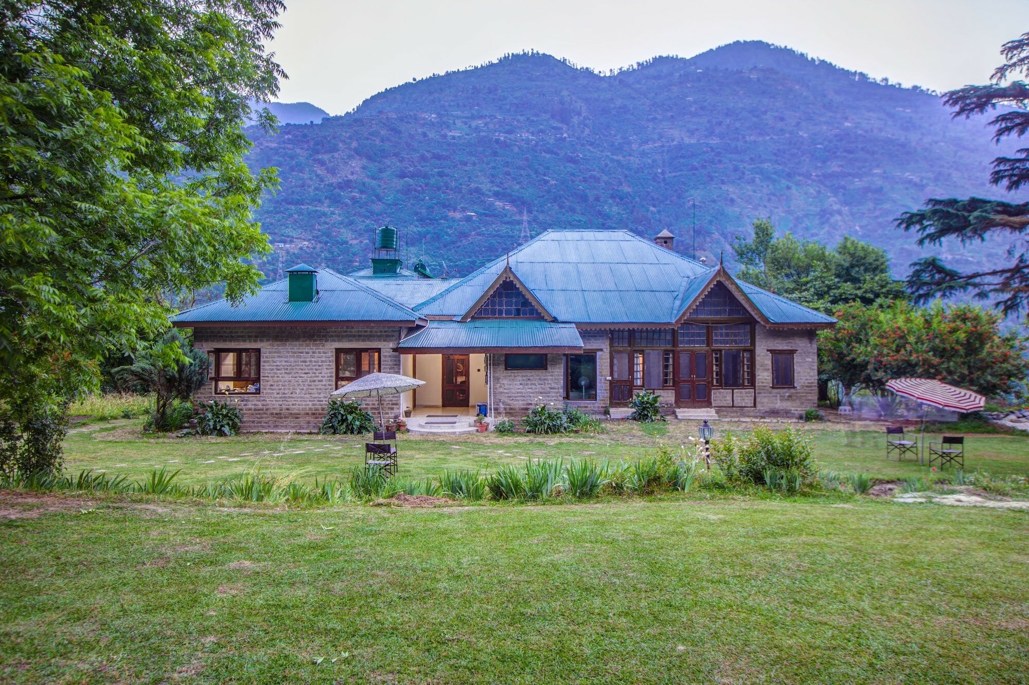 Фото Amã Stays & Trails Ramgarh Heritage Villa, Manali