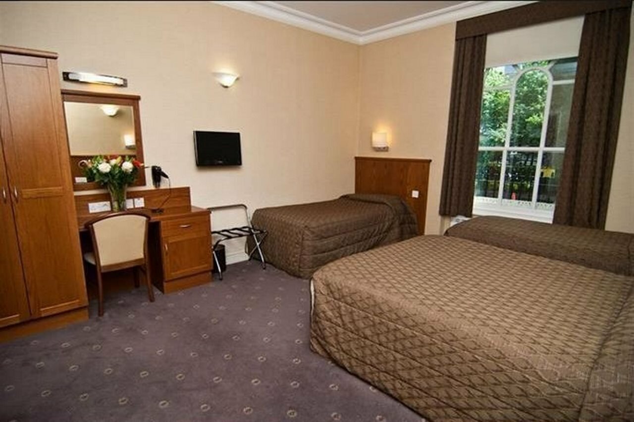 Фото Orchard Hotel