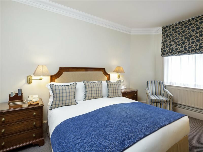 Фото Sloane Place