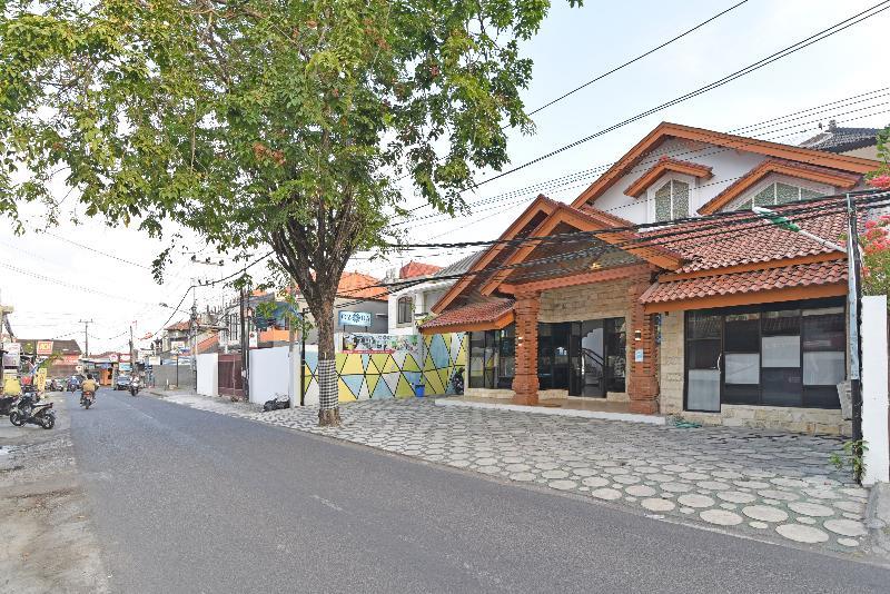 Фото RedDoorz Plus @ Mahendradatta Denpasar