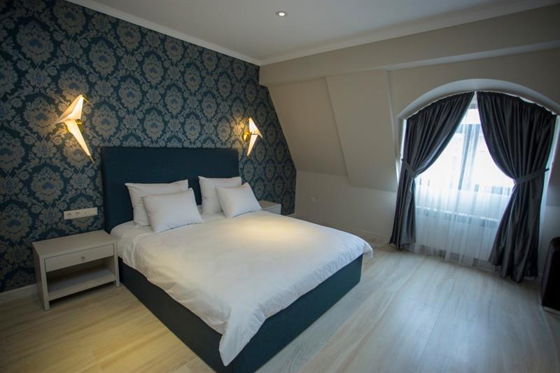 Фото 118296832490