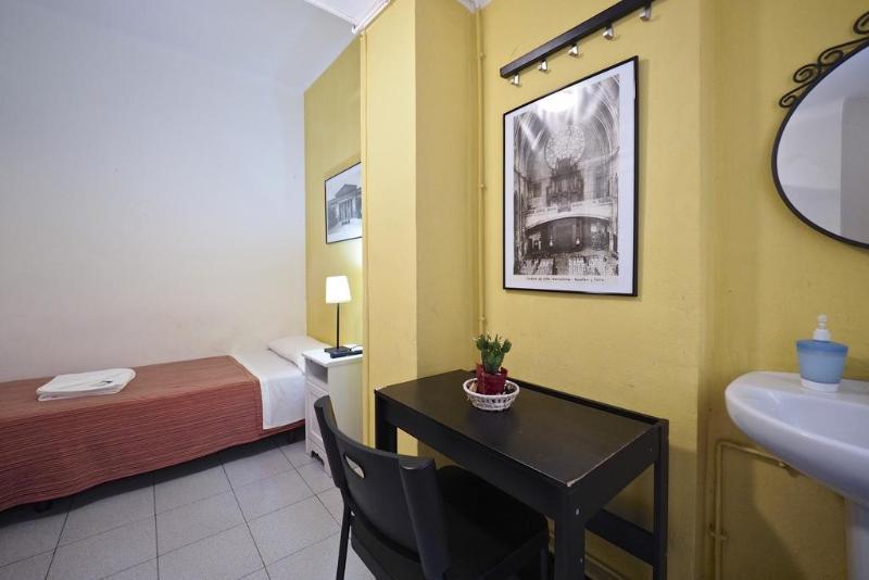 Фото Hostal Elkano