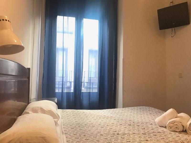 Фото Hostal Los Perales