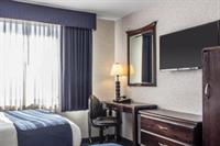 Фото Paramount Inn