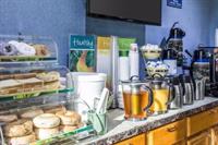 Фото Paramount Inn