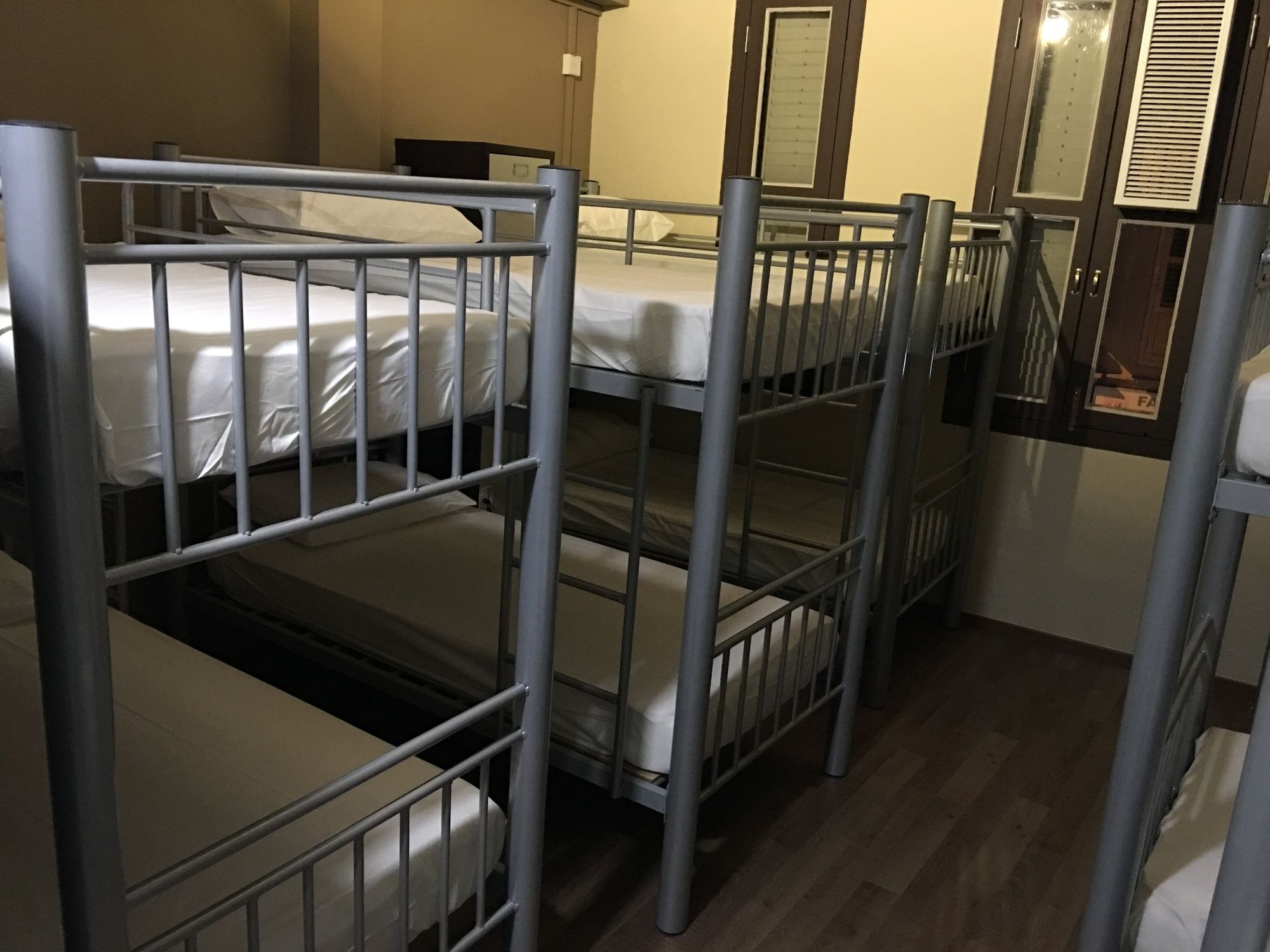 Фото Adamson Lodge - Hostel