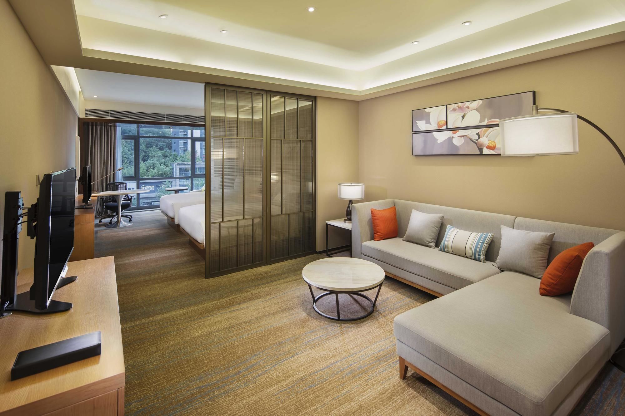 Фото Hilton Garden Inn Shiyan