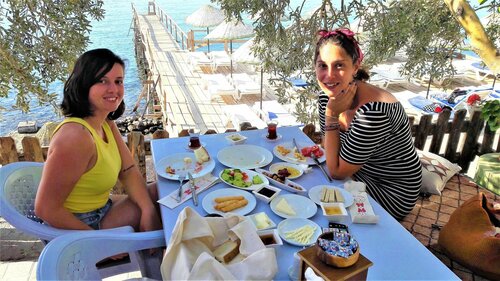 Гостиница Assos Nazan Motel Restoran Beach в Айваджике