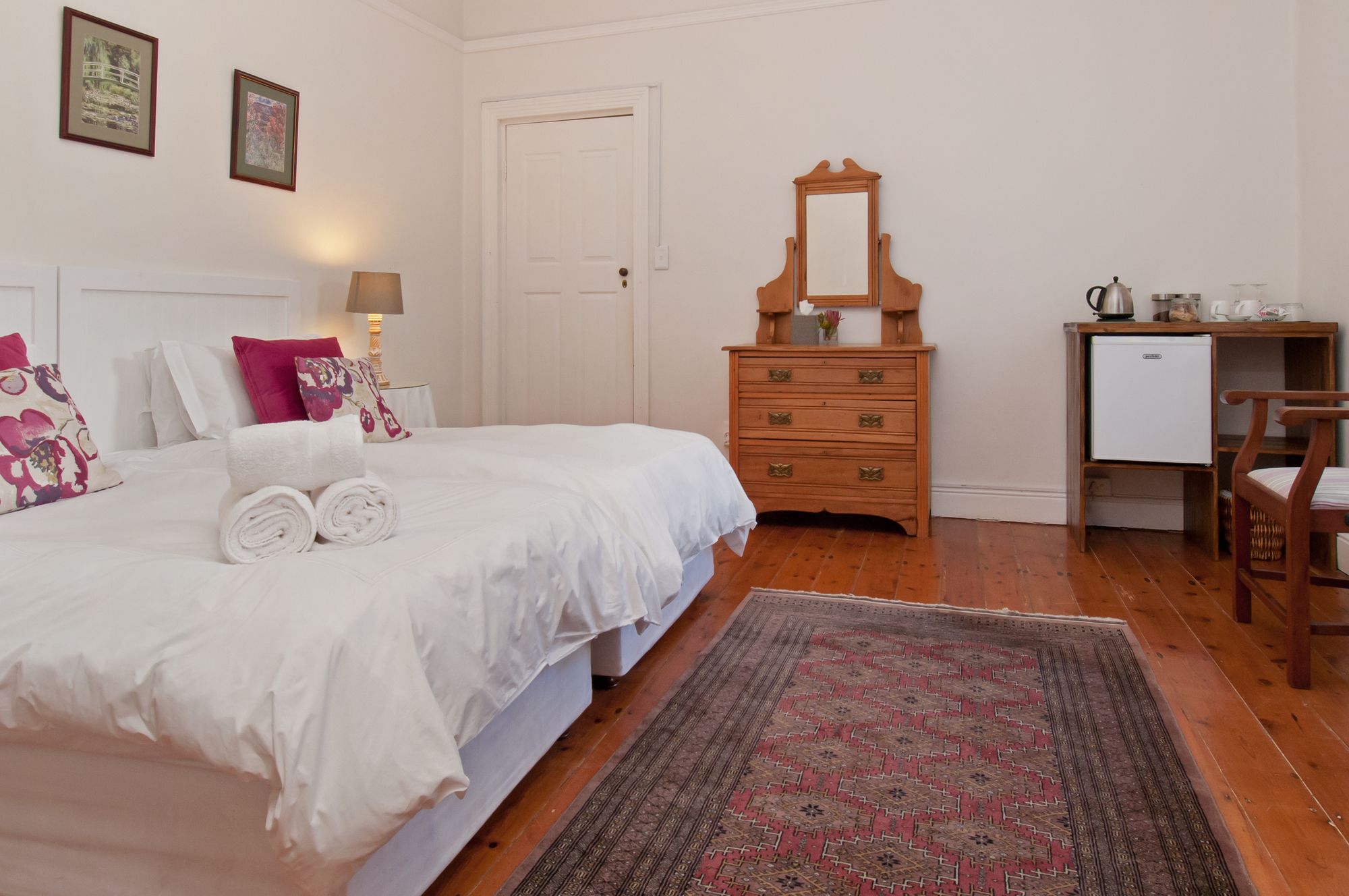 Фото Cliff Cottage