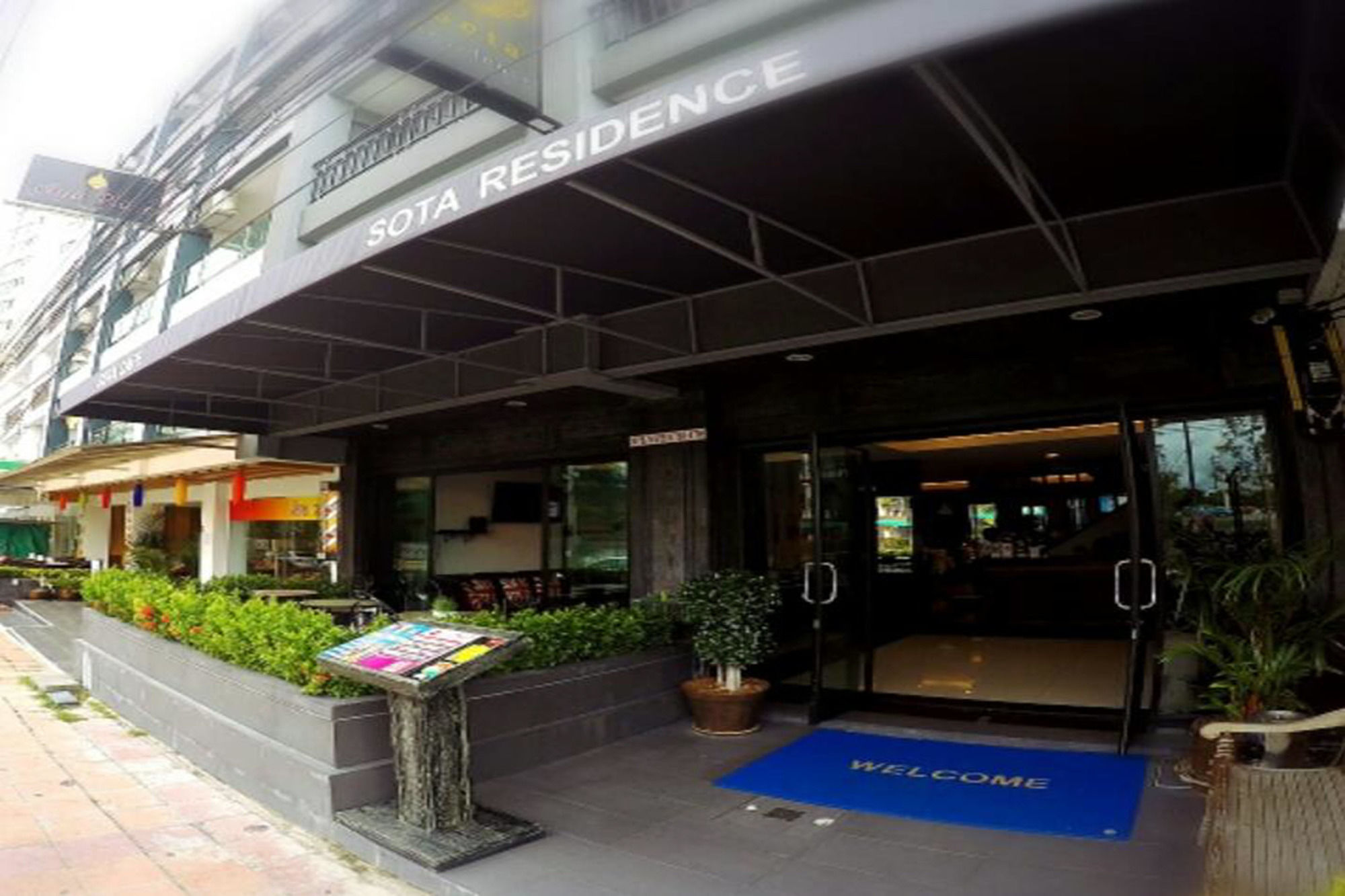 Фото Oyo 898 Sota Residence