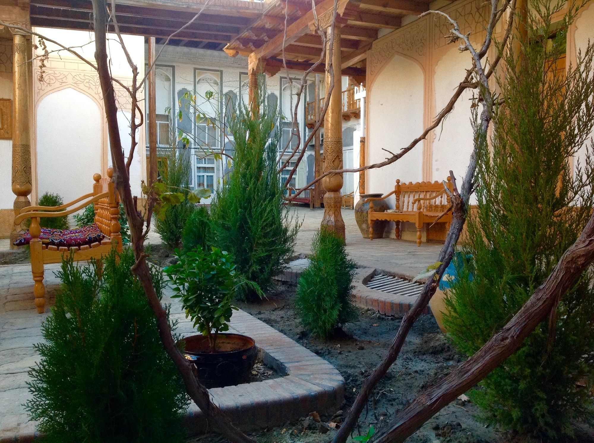 Фото Гранд Нодирбек