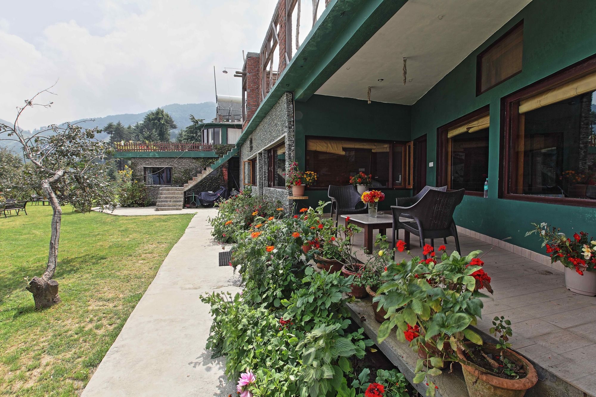 Фото Cedar Lodge by Aahma