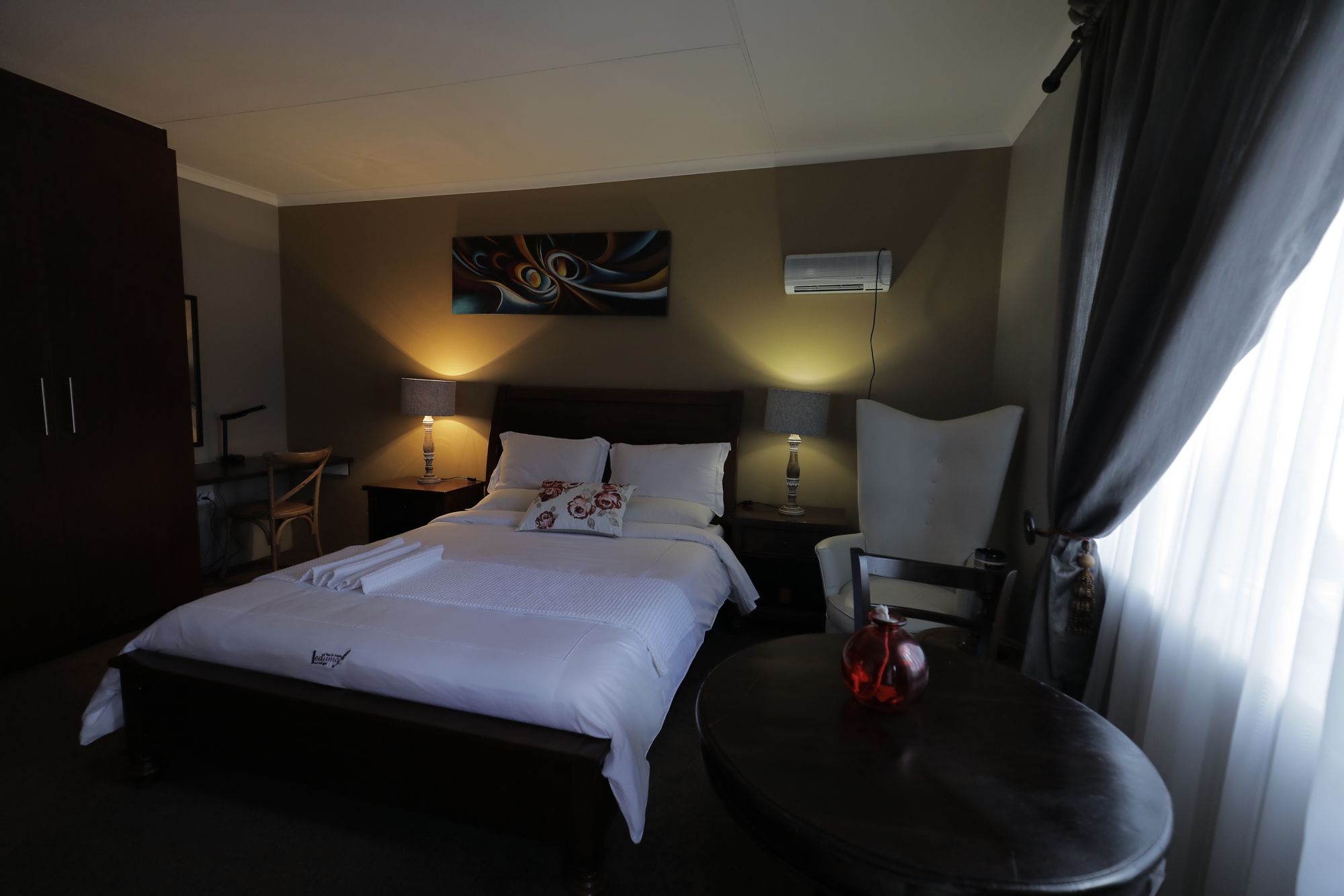 Фото Ledumo Lodge