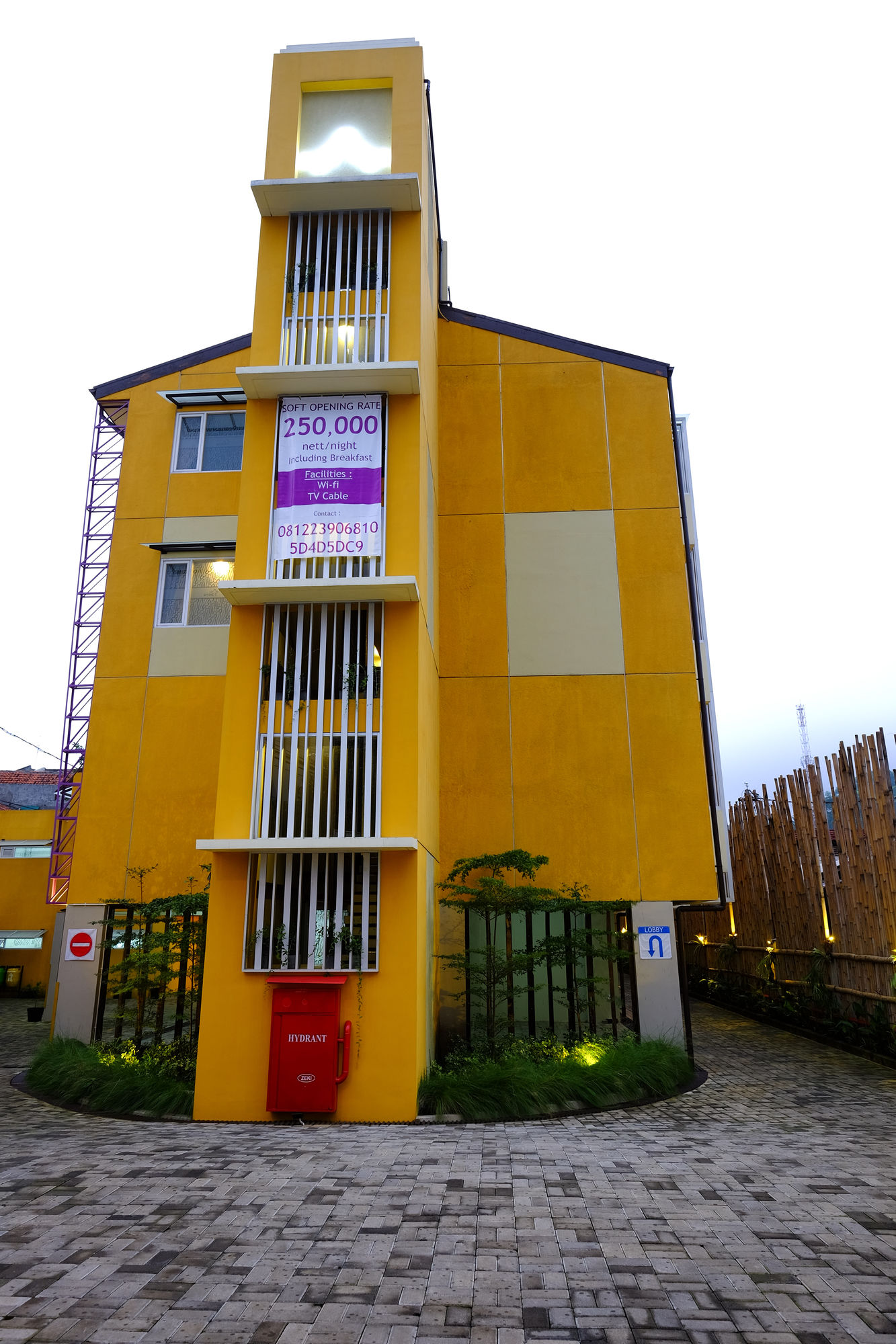 Фото Tibera Hotel Cibeunying