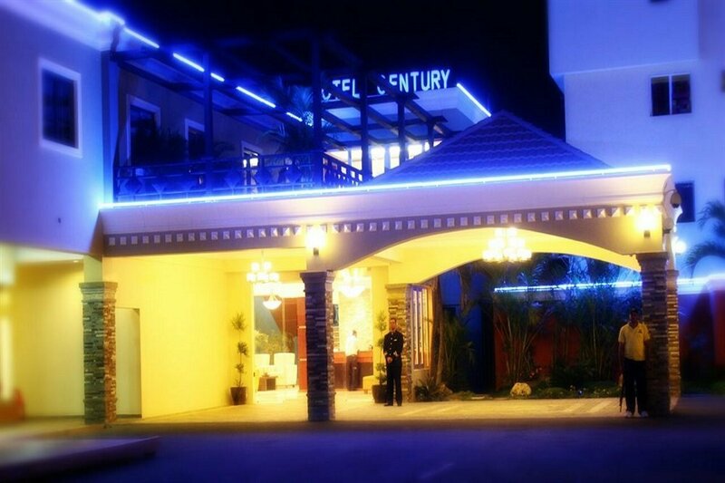 Гостиница Hotel Century Plaza