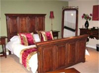 Фото Tennant Arms Hotel