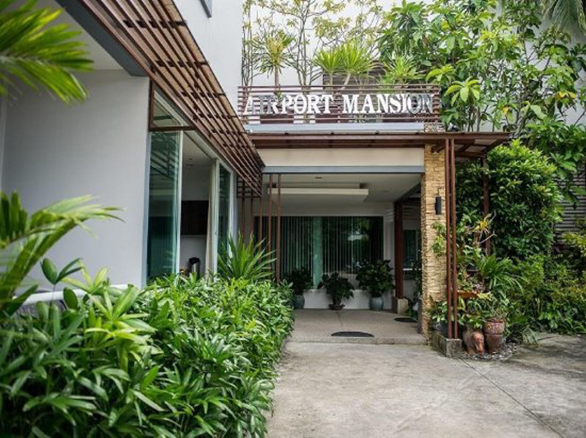 Фото Airport Mansion Phuket