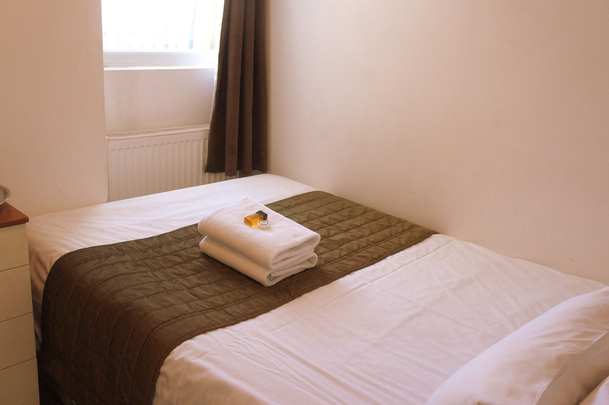 Фото Plaza London Hotel