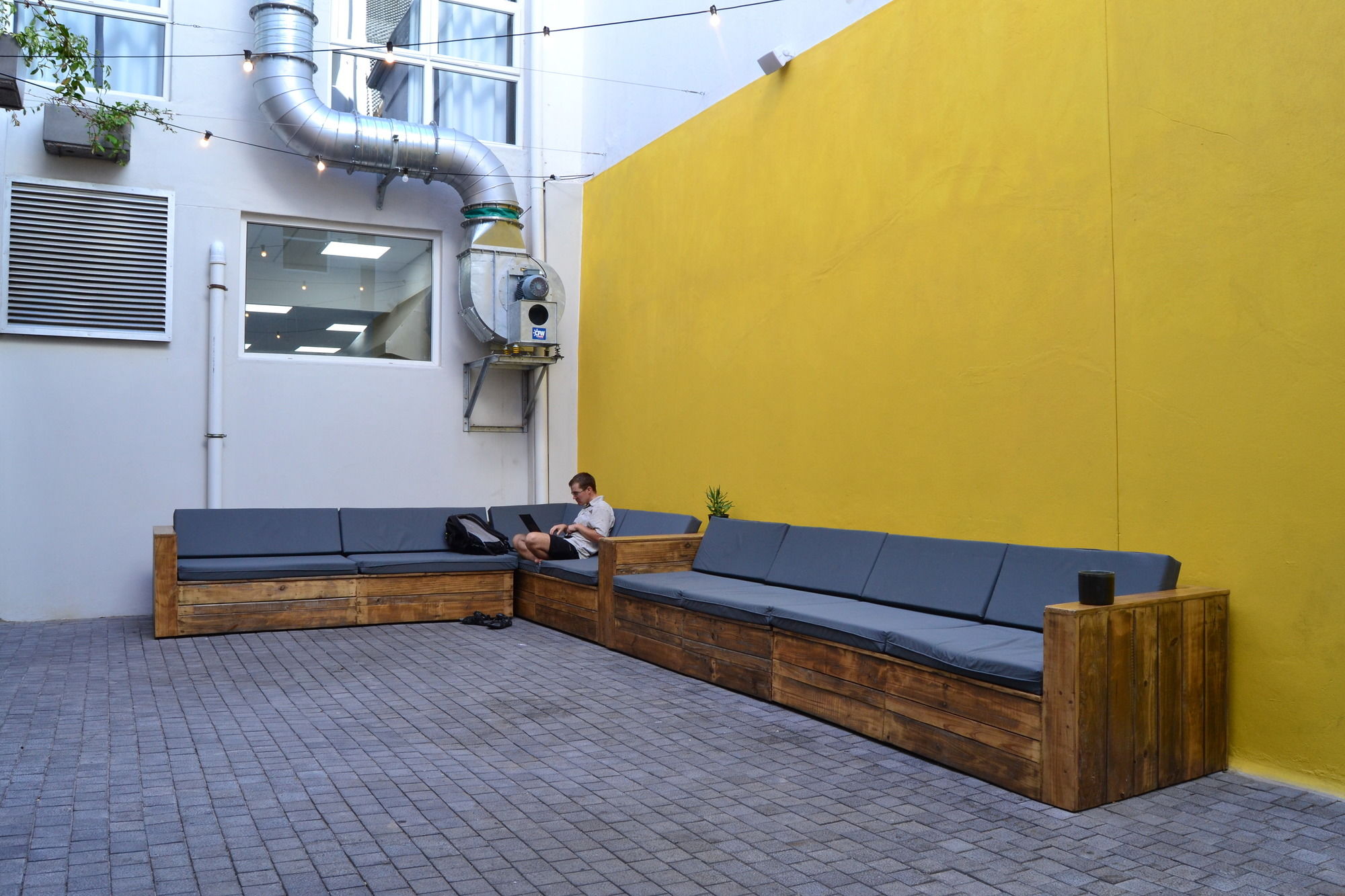 Фото 91 Loop Hostel