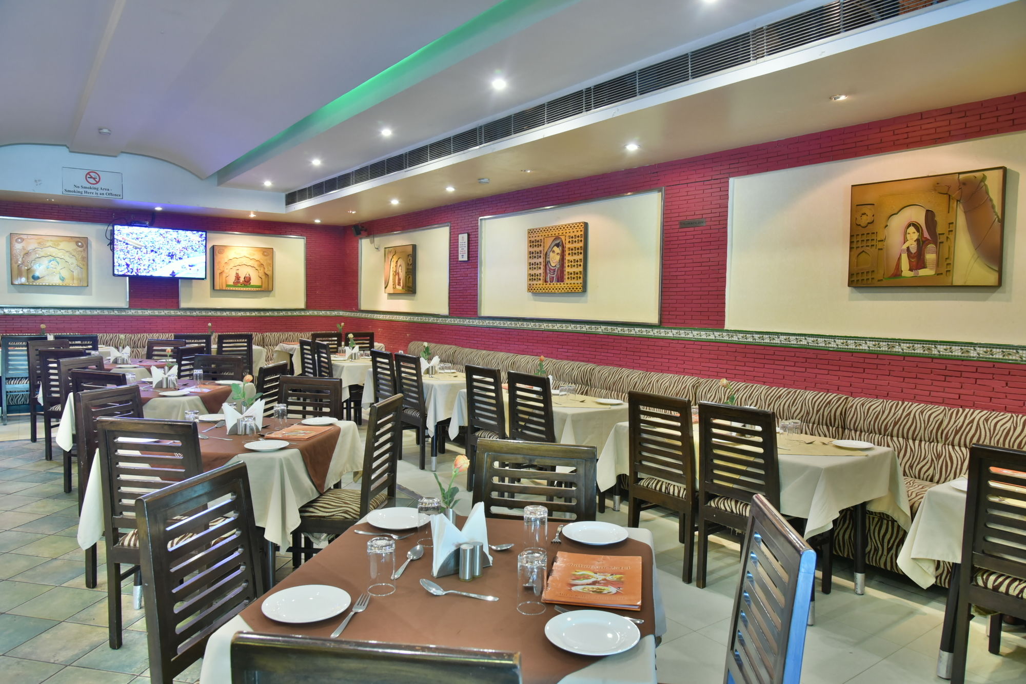 Фото Jullundur Hotel