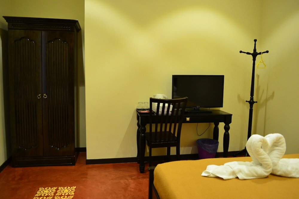 Фото The Sovereign