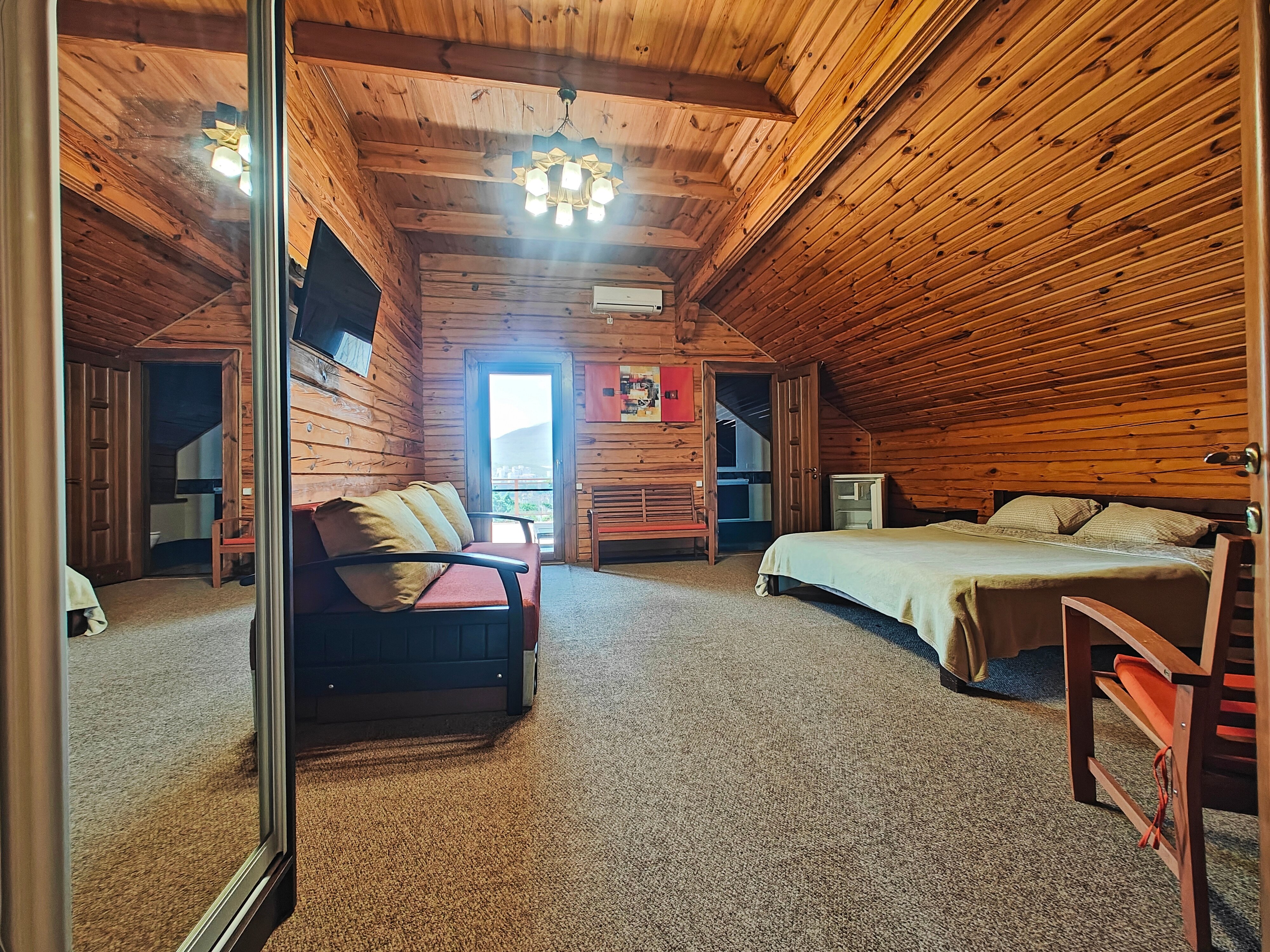 Фото Большой дом