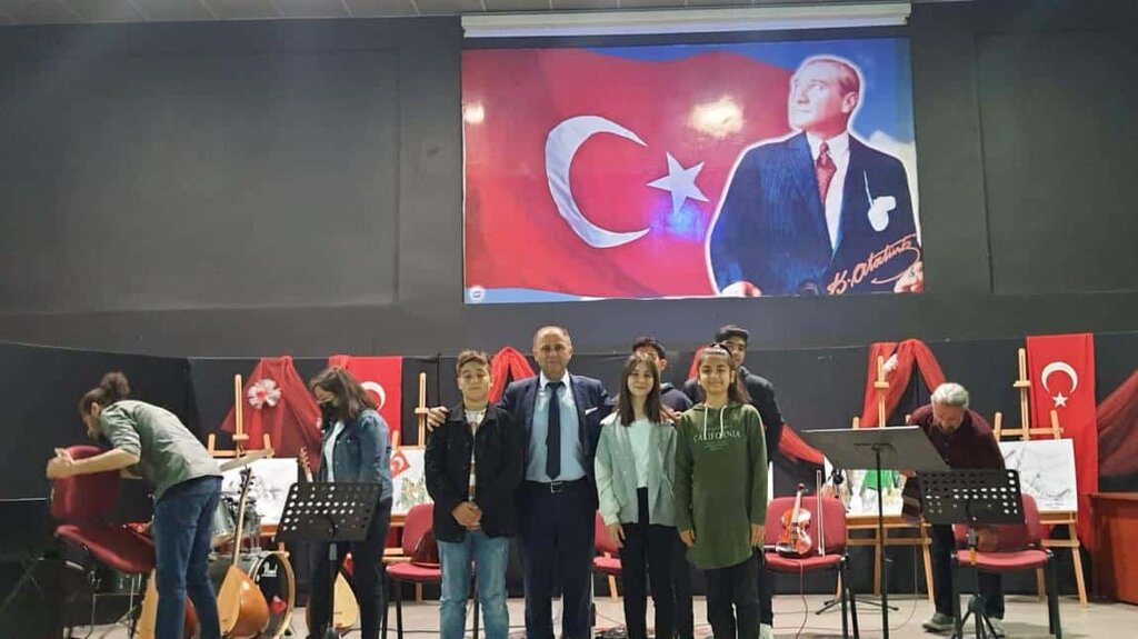 Lyceum Bartin Fine Arts High School, Bartin, photo