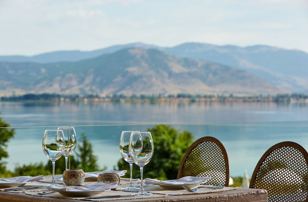 Фото Limneon Resort & SPA