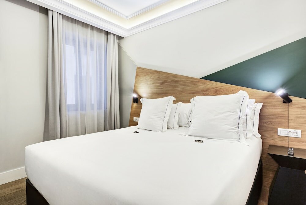 Фото One Shot Recoletos 04