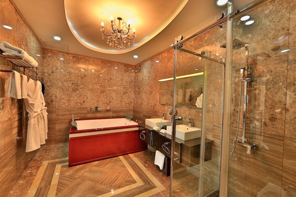 Фото Damas International Hotel