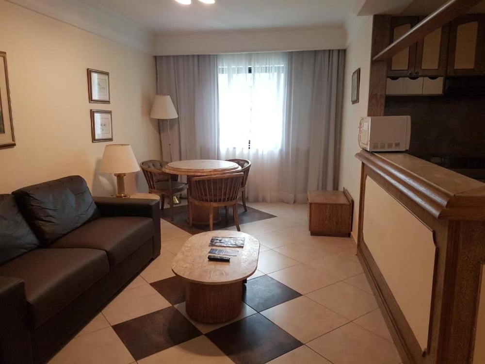 Фото The Landmark Residence - Oficial