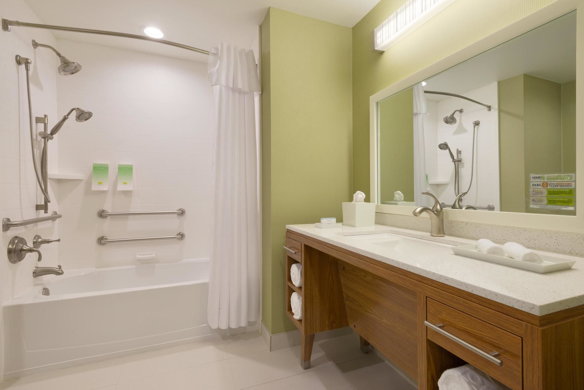 Фото Home2 Suites by Hilton Tallahassee State Capitol