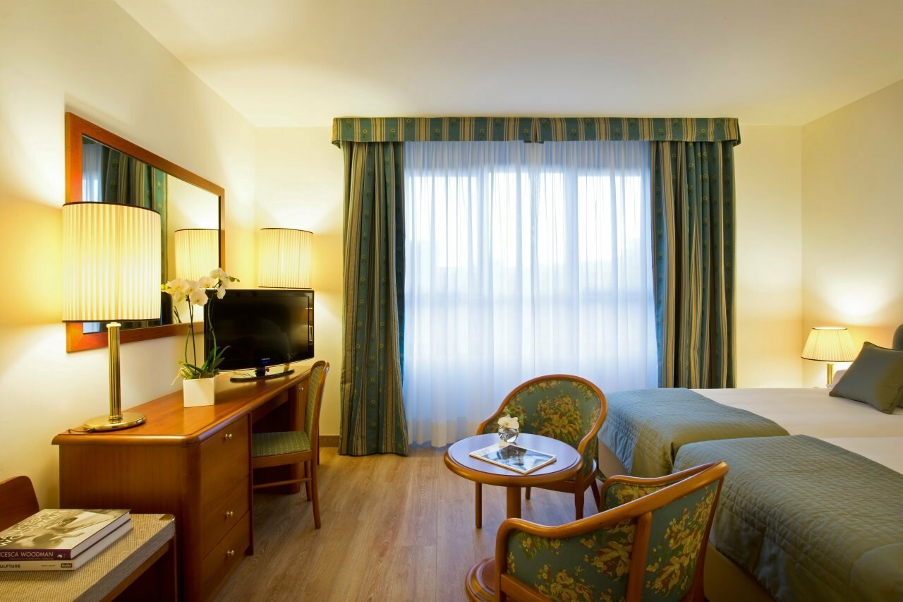 Фото Starhotels Business Palace