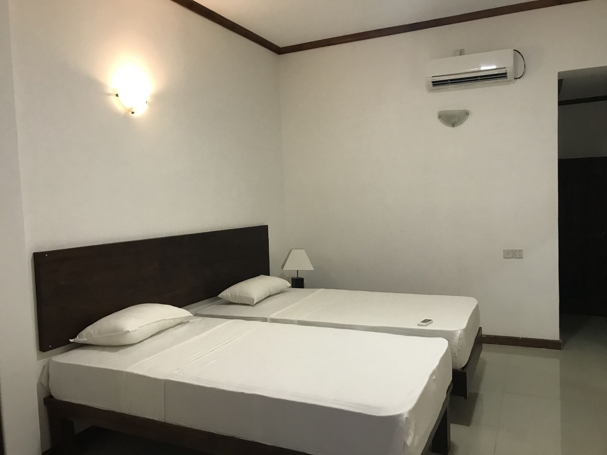 Фото Welcombe Hotel