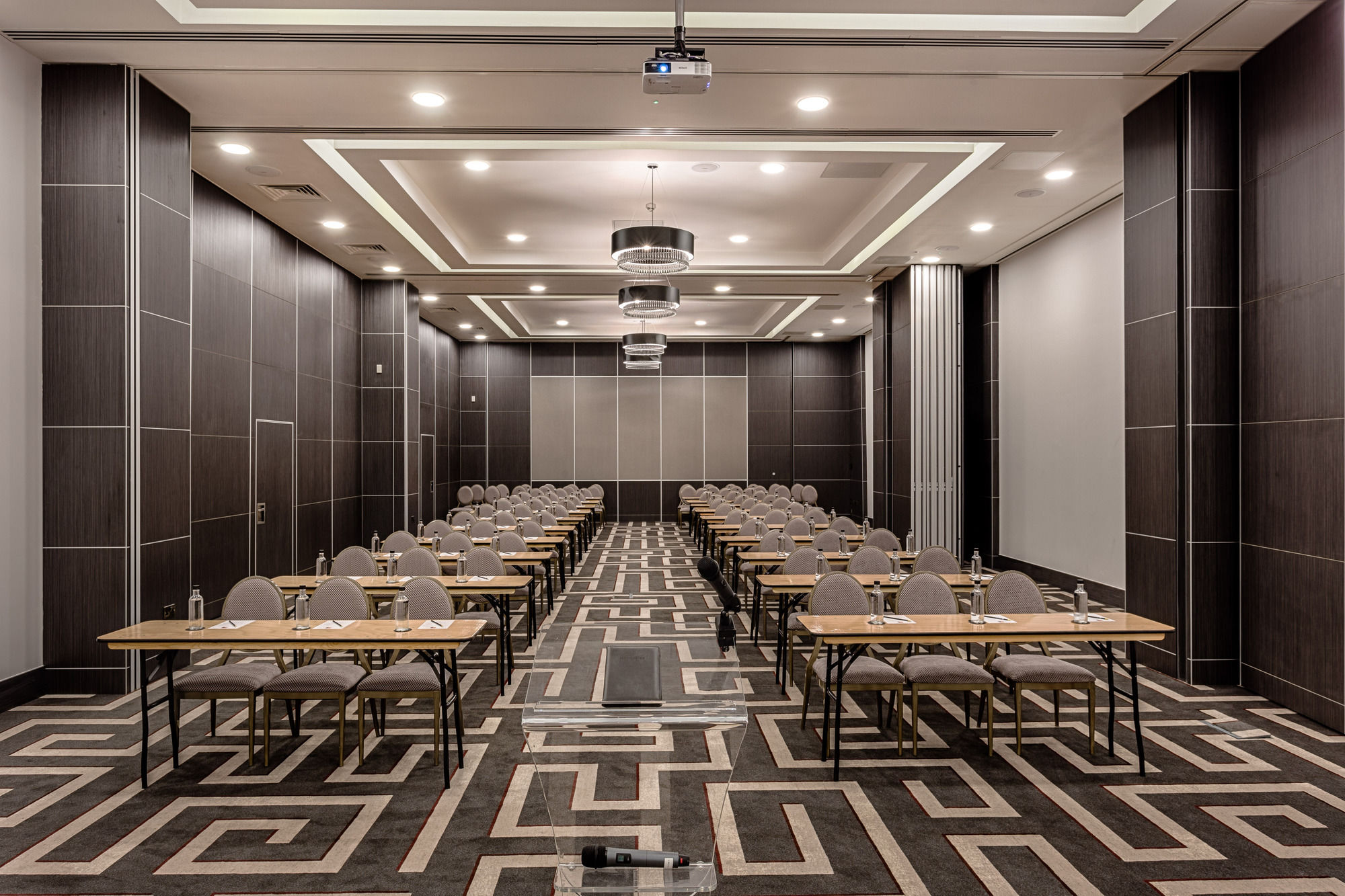 Фото Courthouse Hotel Shoreditch