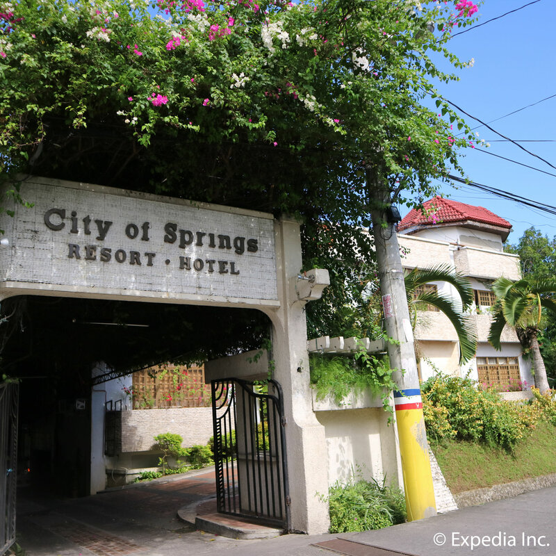 Гостиница City of Springs Hotel в Лос-Баносе