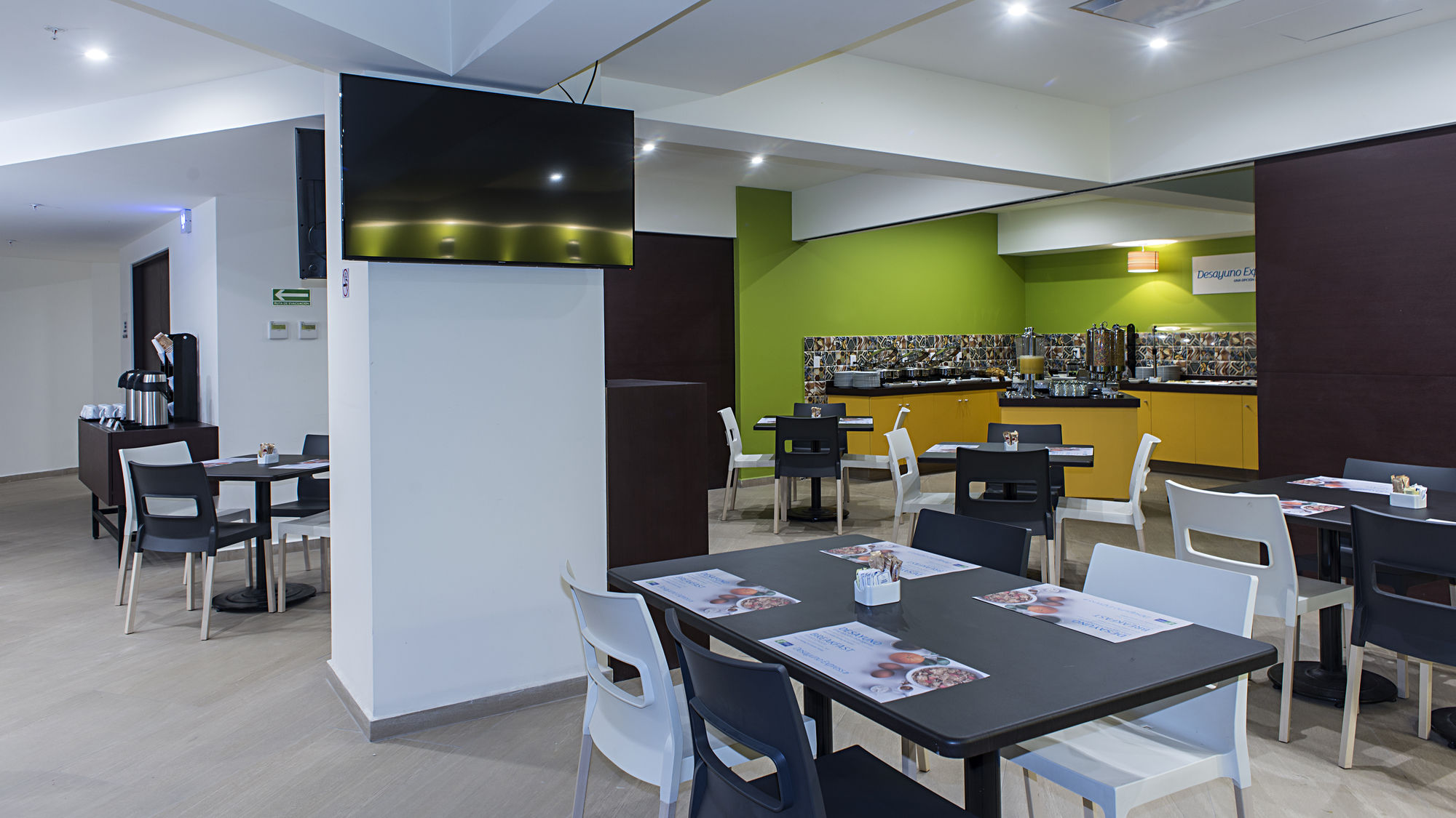 Фото Holiday Inn Express Mexico Aeropuerto