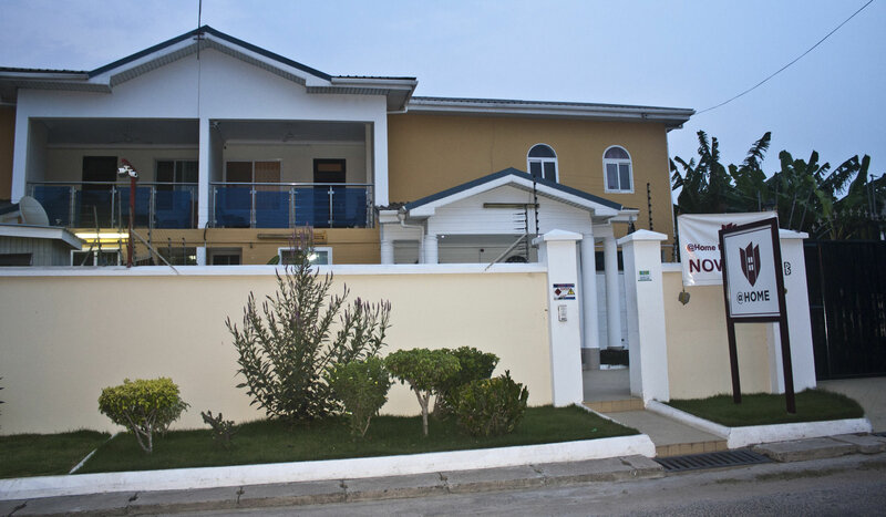 Хостел At Home Boutique Hostel and Suite